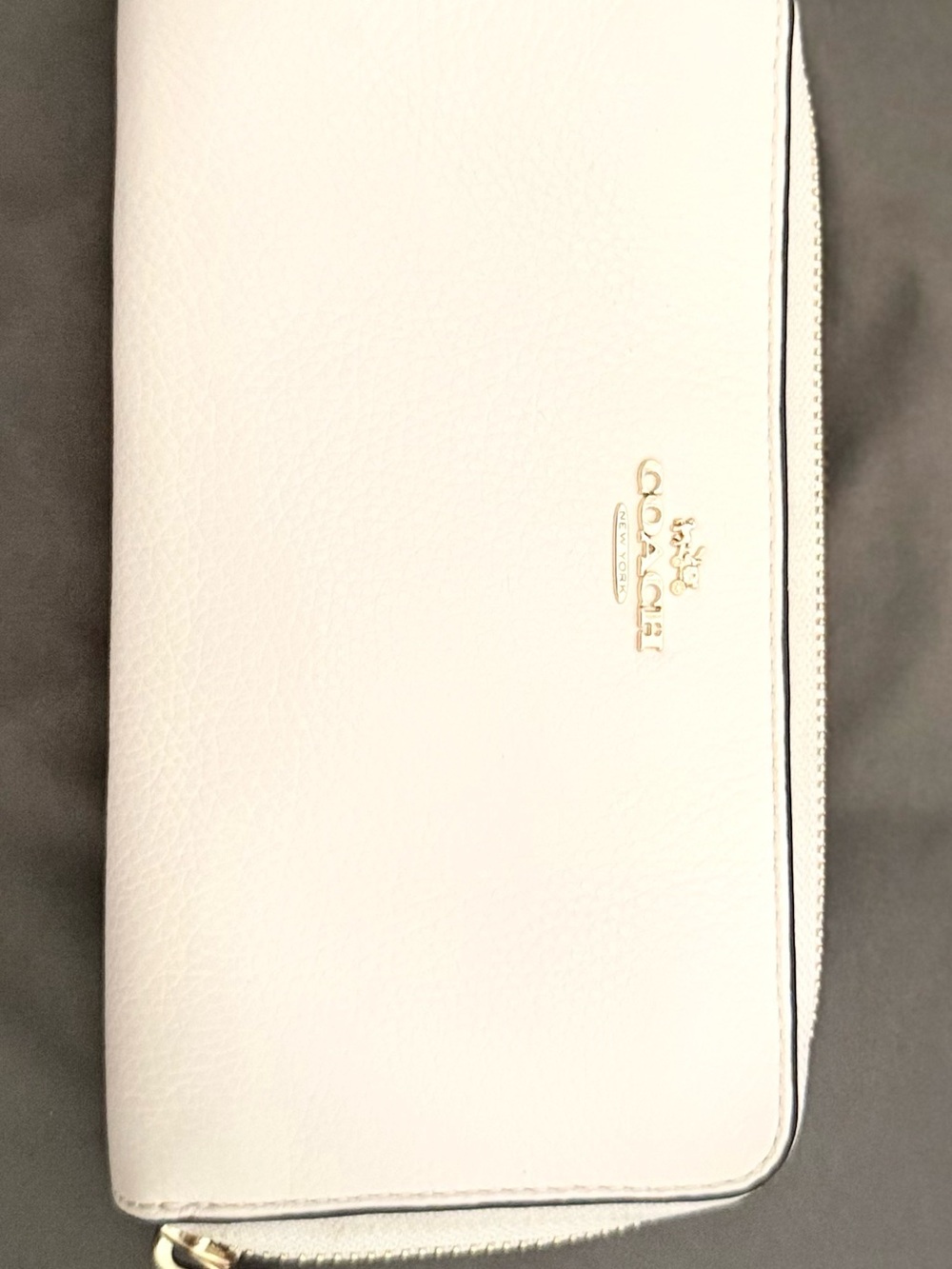 Coach Cream Leather Zip Card Wallet with Gold Hardware